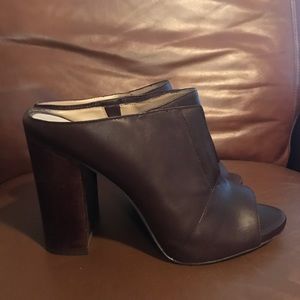 Burgundy leather upper shoes